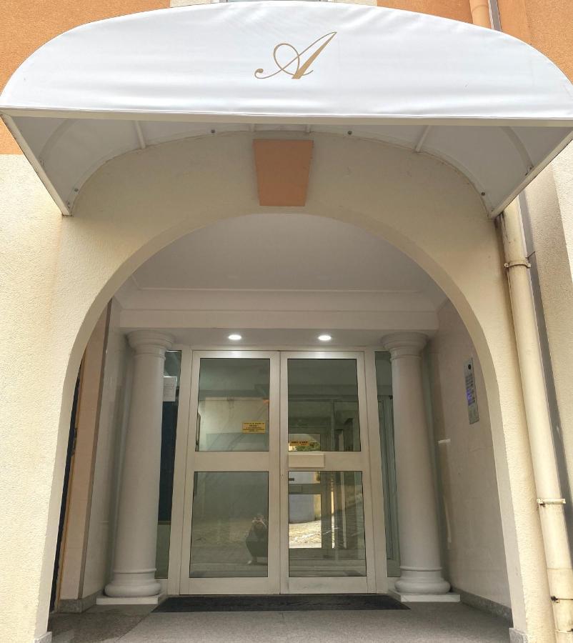 Monte Carlo Luxury Holidays Sea View Босолей Экстерьер фото